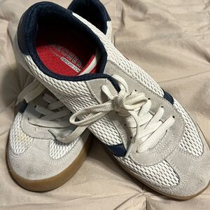 Skechers White and Navy Sneakers